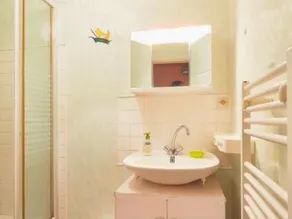 Casa acogedora en el campo con jardín, Wifi y actividades cerca del bosque - Image 2