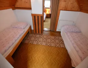 Small Holiday Home at the Edge of the Forest - Image 5