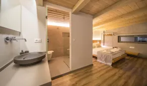 Iskios Villas - Image 2