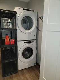 Completely remodeled downtown apartment!  2 large bedrooms! - Image 2