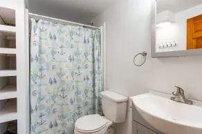 Recently updated cottage featuring beautiful easterly views of Casco Bay - Image 3