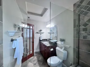 Fantastisches 5 Schlafzimmer, 4 Badezimmer mit neuem Pool und Whirlpool - Image 3