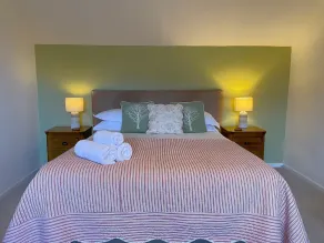 Roslin -  a cottage that sleeps 4 guests  in 2 bedrooms - Image 5