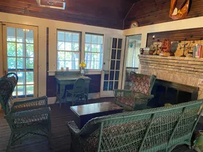 Discover serenity in Wisconsin- stay at our spacious 4-bedroom cabin - Image 2
