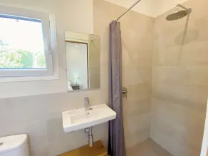 Privat villa med modne haver, 2 minutters gang fra sandstrand. - Image 4
