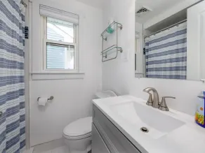 Newly Renovated Bayside Rental! Just steps away from the beach!!! - Image 3