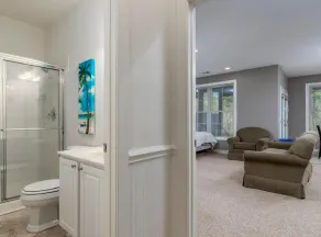 Great Vacation Townhouse w/ Plenty of Space & 3 Decks Near Beaches and Shopping! - Image 4