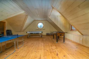 Yellow Cottage Toronto * 9 Schlafzimmer * 20 Betten * 8.400 m² * 28 Acres - Image 2