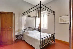 Large air-conditioned house with heated swimming pool in quiet Provence - Image 4