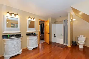 Big 10 Luxury Cabin/Walk to Snow Summit- HotTub - Image 4
