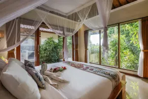 Romantic - Charming -Hideaway in bali local compound - Image 5
