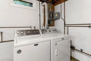 Le Claire Condo - Image 2