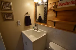 Epic Sunsets - Waterfront Cottage 4 Bedrooms, 2 Bathrooms - Image 3