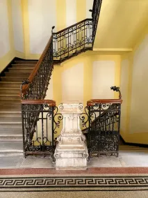 Beside the Danube, UNESCO location with A/C. Quiet building in the City Centre - Image 2