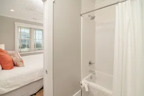 Hobbs Realty - Spend many an “Oh Happy Day” when you enjoy this charming home with a pool. - Image 3