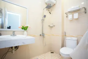Hà Thành Stay - Lake View Residence - Image 5