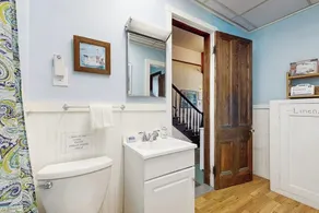 Gorgeous dog-friendly lakefront cottage with full kitchen and grill - Image 4