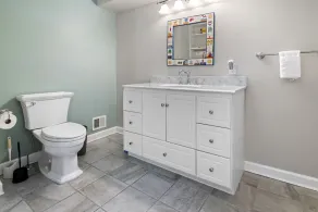 Summer Getaway Near DC and Baltimore Pool, Private Yard & Peaceful Setting - Image 4