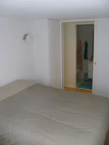 Quite apartment on garden, ideally located in the heart of La Rochelle - Image 4