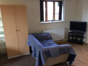 Luxury New Nott’m Rd studio/free parking/NearCity - Image 3