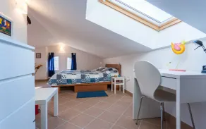 Holiday apartment Tinka in centre of Baska with seaview - Image 4