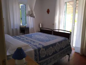 DIANO LANDHAUS exklusiver Pool Uliveto Meerblick - Image 5