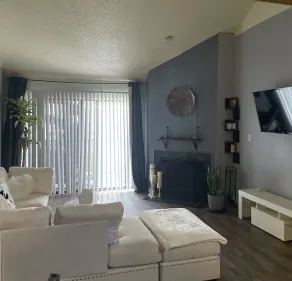 Cozy 2 bedroom condo with loft - Image 5