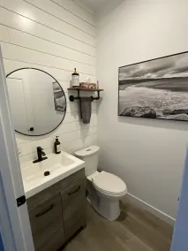 Romantic Family Lake front Cabin getaway 45 min W of Edmonton. 5 star cabin. - Image 4