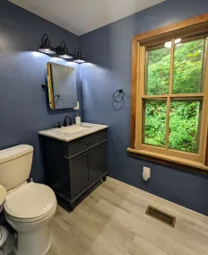 Creekside Canaan Cabin - close to trails, no pet fee! - Image 2