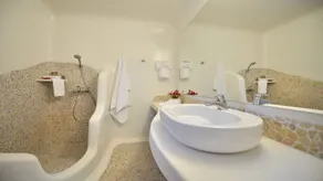 Villa Posidonia Private Pool - Image 2