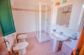 Detached house with private pool 1,5 km from shops and restaurant. AC & Wi-fi - Image 2