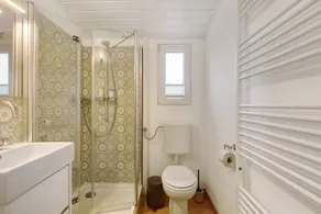 \"Tiny House nel verde\" con terrazza privata e giardino esclusivo - Image 4