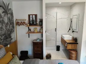 Superbe appartement avec jacuzzi avec jardin privé - Image 5