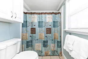 The Beach House on 1st Avenue - Image 3