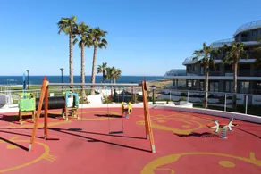 Sea View Infinity Apartment avec jacuzzi privé sur une plage de sable de 8 km - Image 2