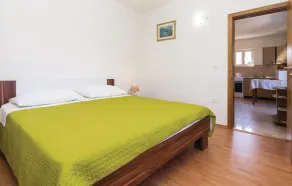 2 bedroom lovely home in Povlja - Image 4
