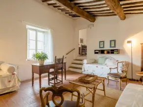 Italian Stay: Bacchereto Wine Country - Image 4