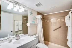Pelican Pointe 2C - Image 3