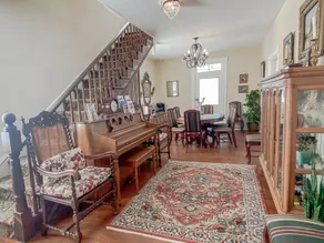 Historic Vaiden House, c.1781, on 8 acres: Modern Amenities with Old World Charm - Image 3