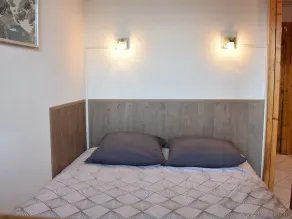 Cozy 2-Room Apartment for 4 with South-Facing Balcony, Parking, and Pool in Central Méribel - Image 4