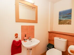 Bugaboo Cottage - Image 5