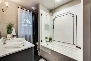 Spacious 2BR, 2.5BA condo in historic Munger Place. Each bedroom offers a private ensuite and premium linens. Enjoy a chef’s kitchen with high-end appliances and spacious living areas—blending classic charm with modern Dallas style. - Image 5