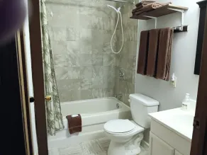 Bayside Resort - Image 3