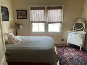 Classic Cajun Cottage on Bayou Teche - 1 & 1/2 miles from Downtown Breaux Bridge - Image 4