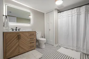 The House On Main - Image 3