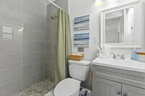 ⭑ Tampa Pool Family Home- Clean- Cozy-Great Location ⭑ - Image 4