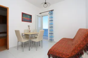 Apartamento de una habitación con balcón y vista al mar Lokva Rogoznica, Omis (A-17645-c) - Image 4