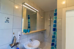 Beach Apartment 1: private bathing area, sandy beach, WiFi, ideal for families - Image 2