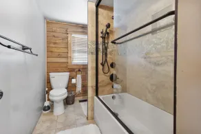 Lakefront Cozy Cabin w/ hot tub - Image 4