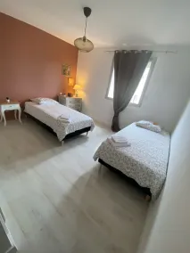 Private villa with swimming pool in Provence - Image 3